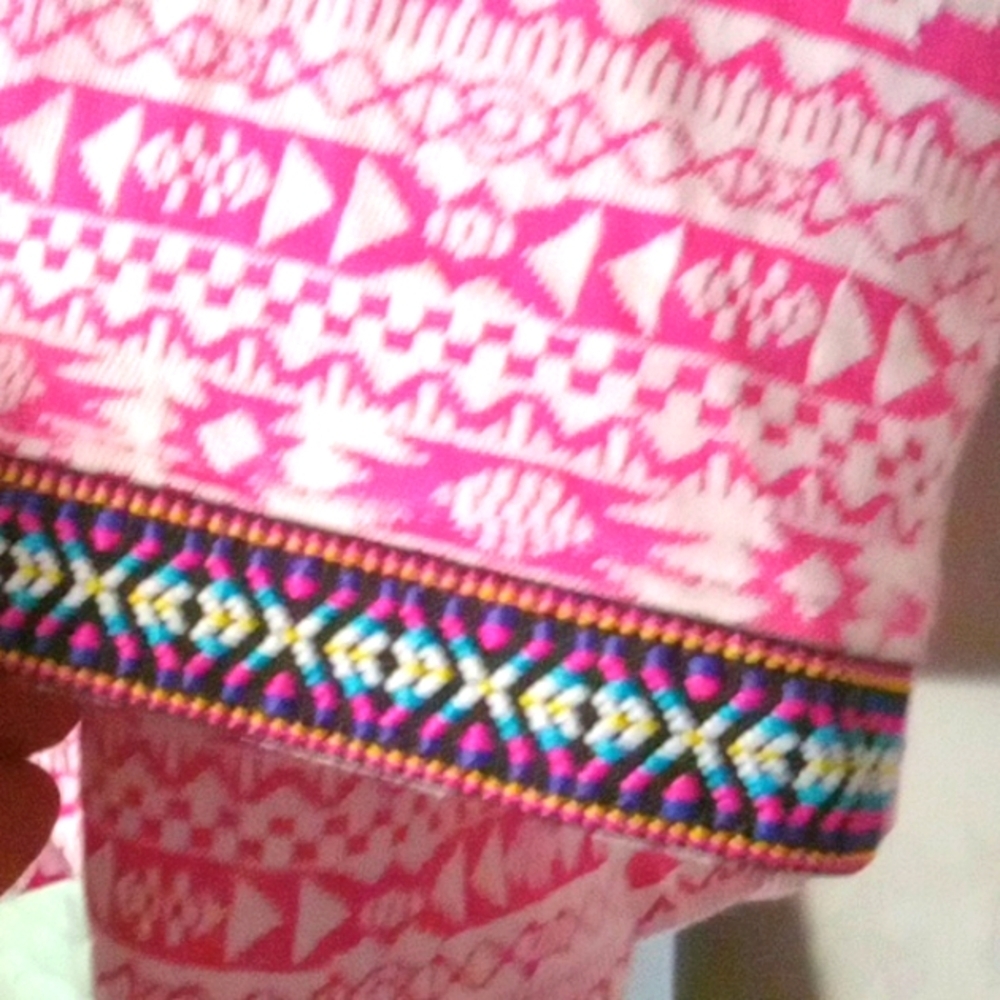 Valerie Stevens Pink and White Patterned Blazer - Picture 4 of 6